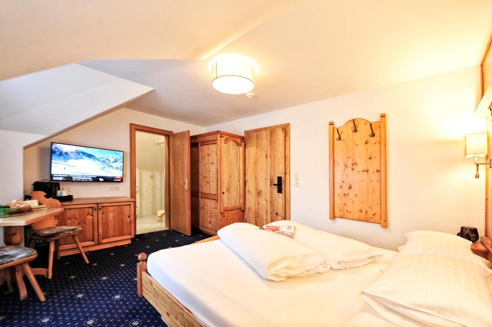 Hotel Garni Bellevue Ischgl Exterior photo