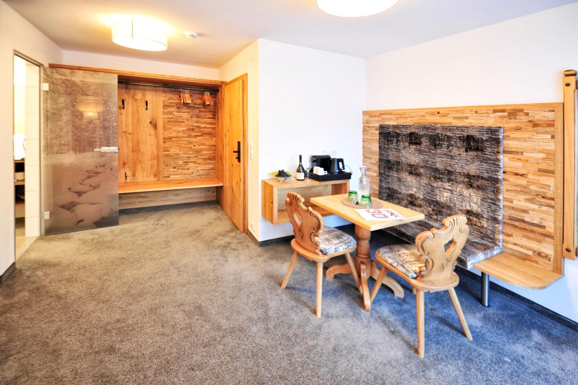 Hotel Garni Bellevue Ischgl Exterior photo
